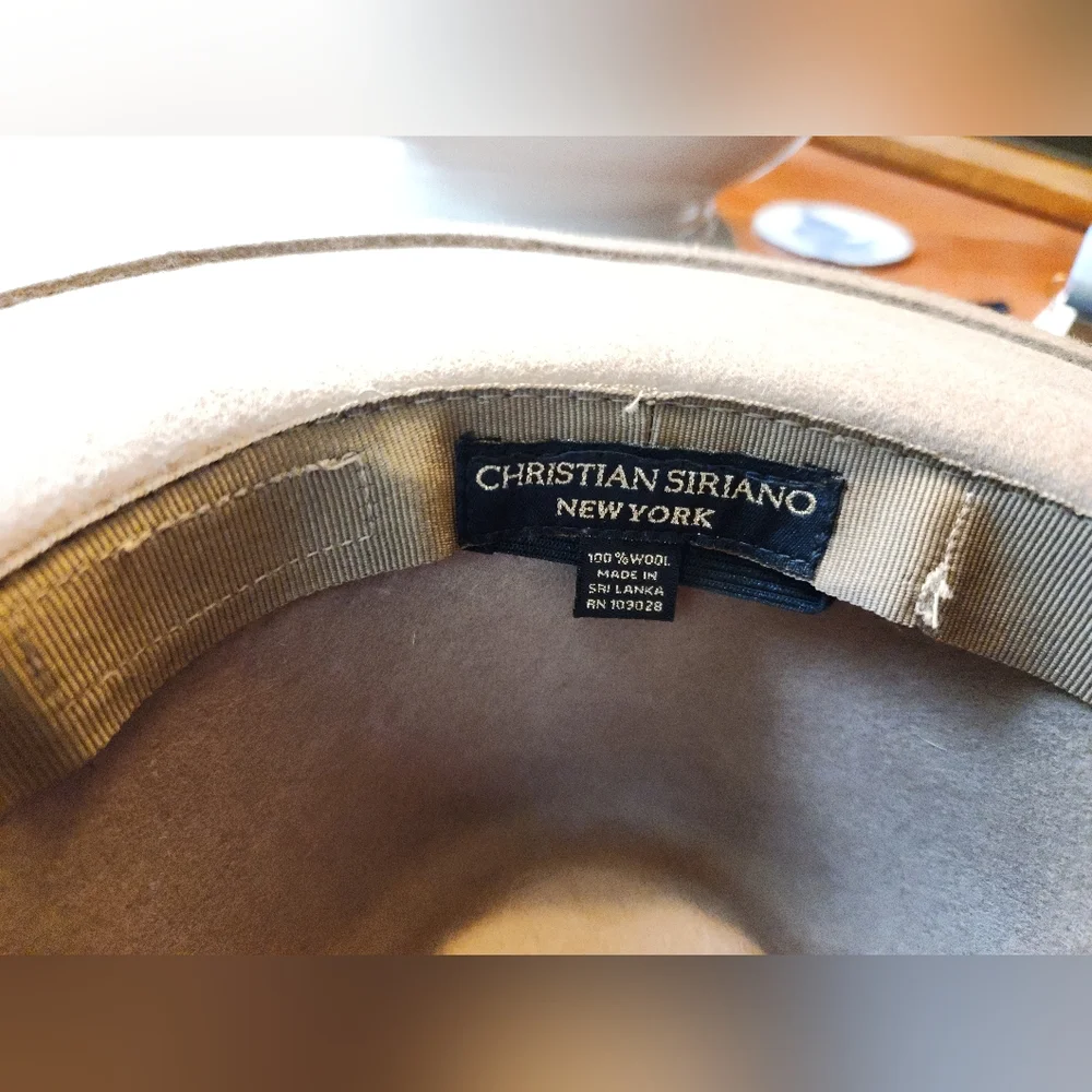 Felt Hat. L/XL, Faux Snakeskin Band. - Picture 3 of 3